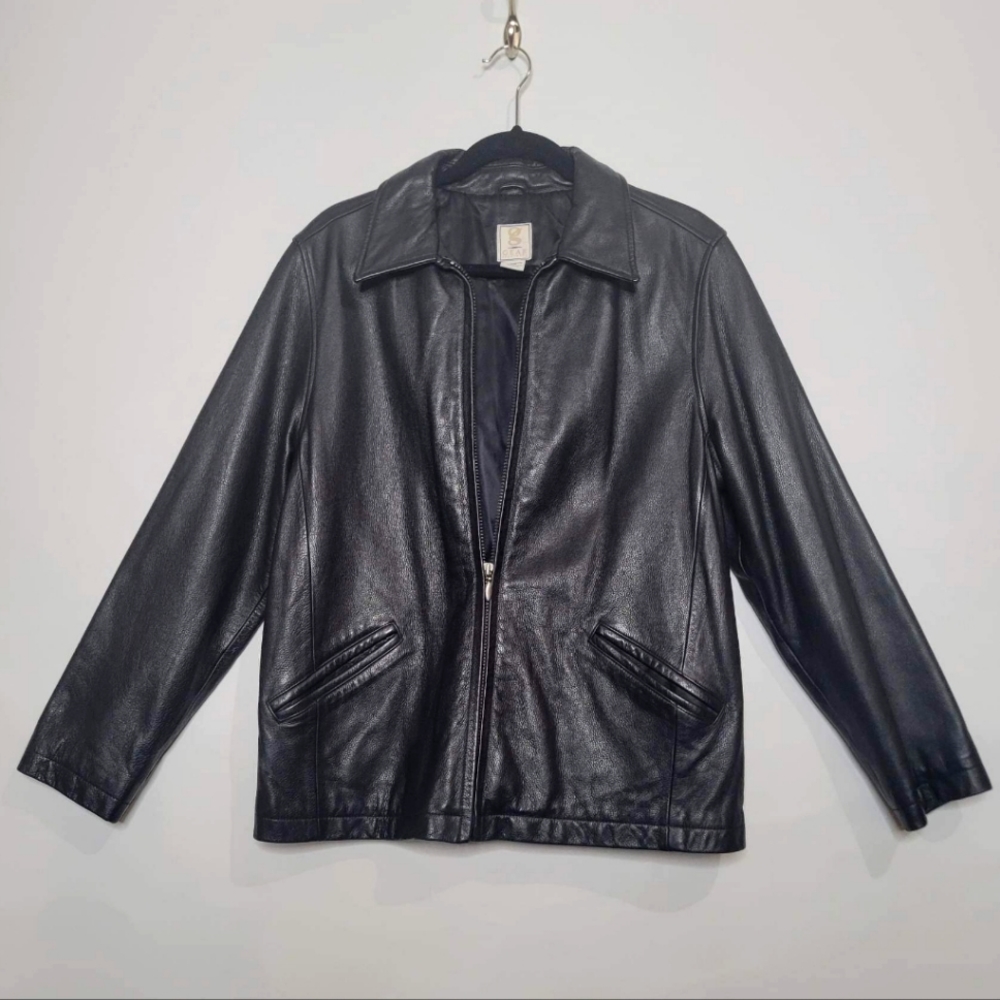 Men's vintage black leather jacket